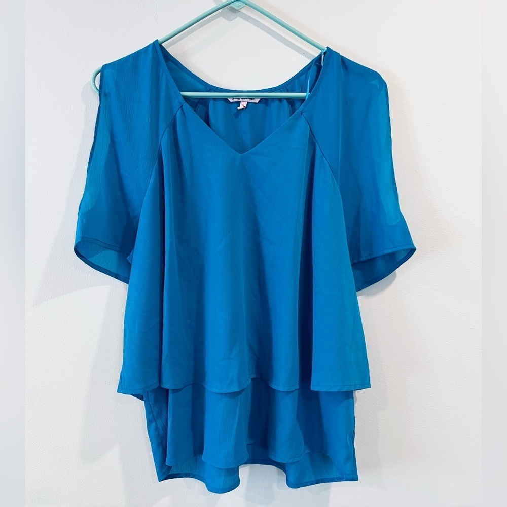 🔥Juicy Couture Elegant Blue Women's Top🔥